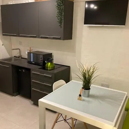Apartment Cosy 1 Bedroom Maisonette In The Heart Of