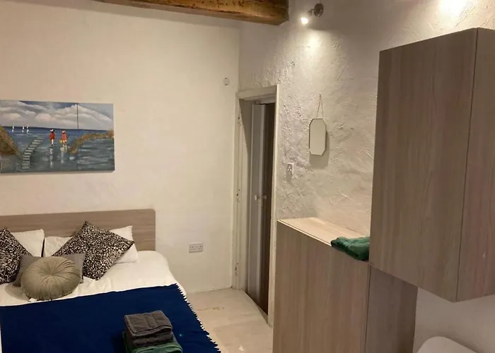 Cosy 1 Bedroom Maisonette In The Heart Of Apartament Valletta