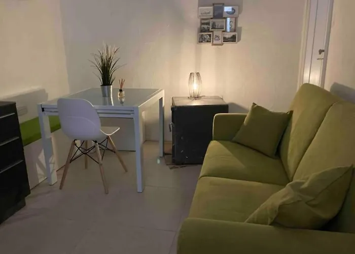 Cosy 1 Bedroom Maisonette In The Heart Of